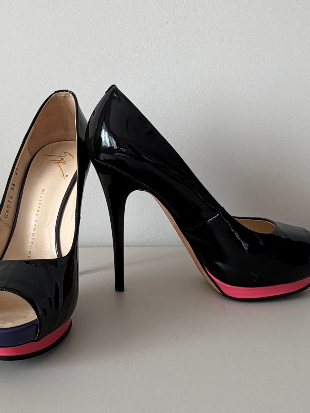 Giuseppe Zanotti Black Patent Peep-Toe High Heels with Pink Platform - Picture 8 of 8